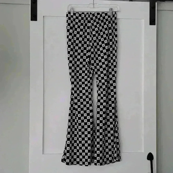 Cato Flower Checked Flare Pants - Picture 4 of 6